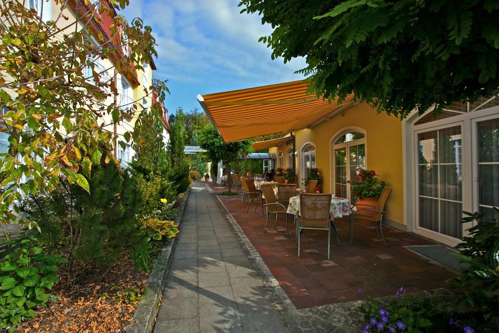 Hotel Am Schlossberg Ердінґ Екстер'єр фото