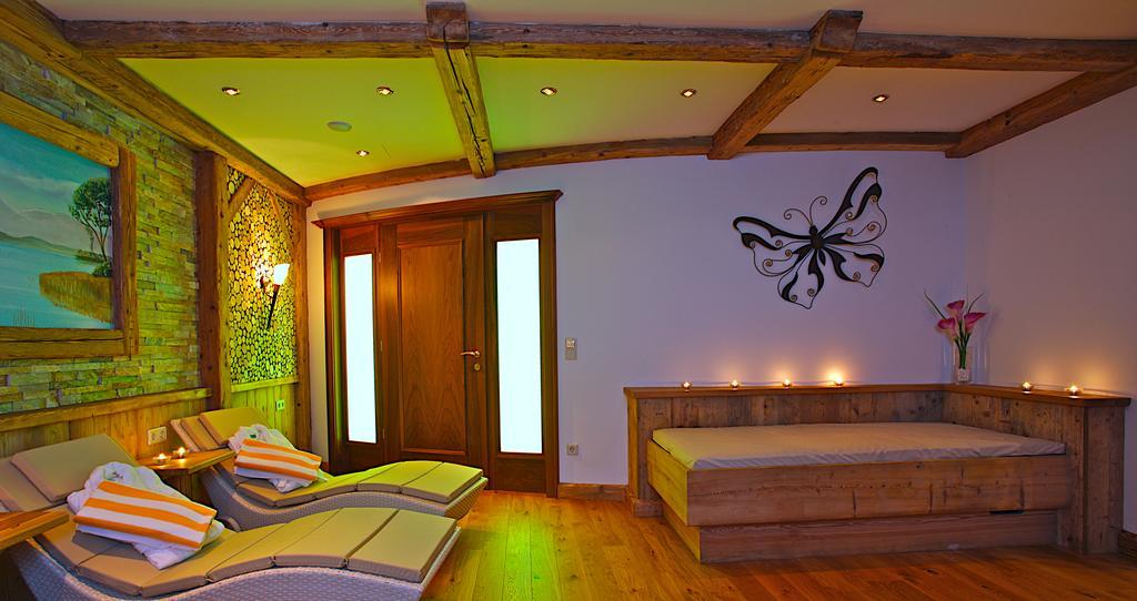 Hotel Am Schlossberg Ердінґ Екстер'єр фото