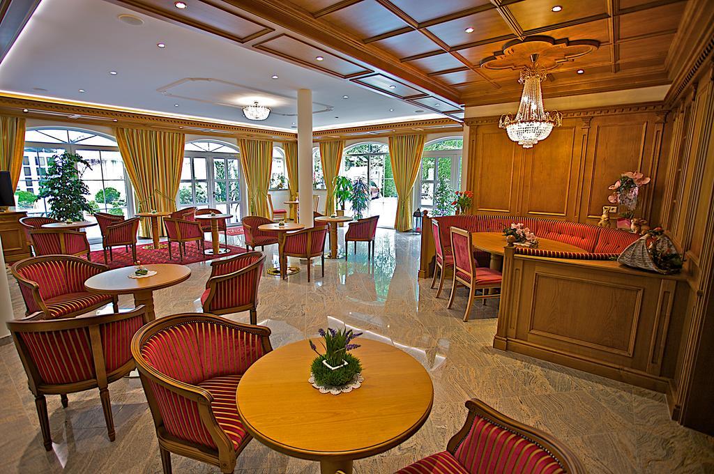 Hotel Am Schlossberg Ердінґ Екстер'єр фото