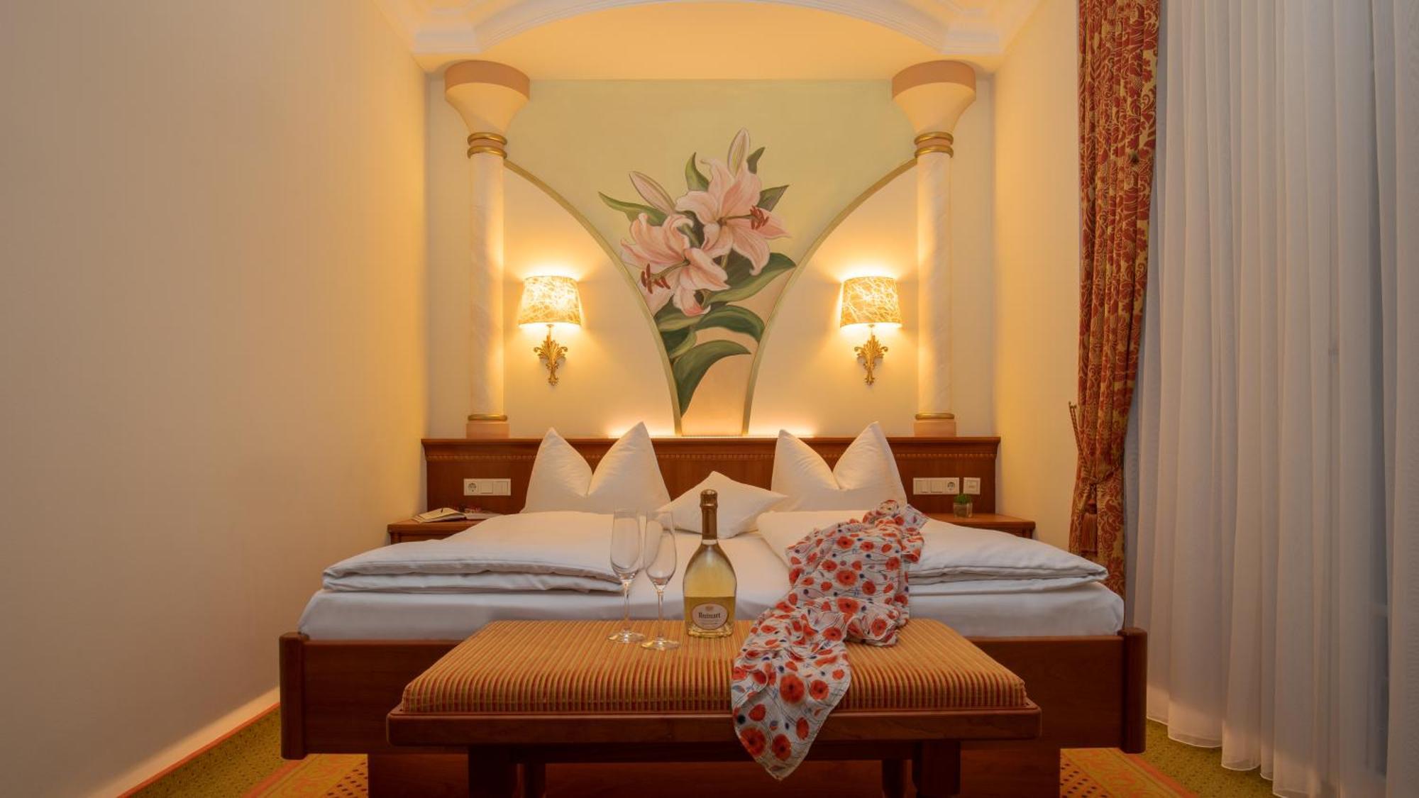 Hotel Am Schlossberg Ердінґ Екстер'єр фото