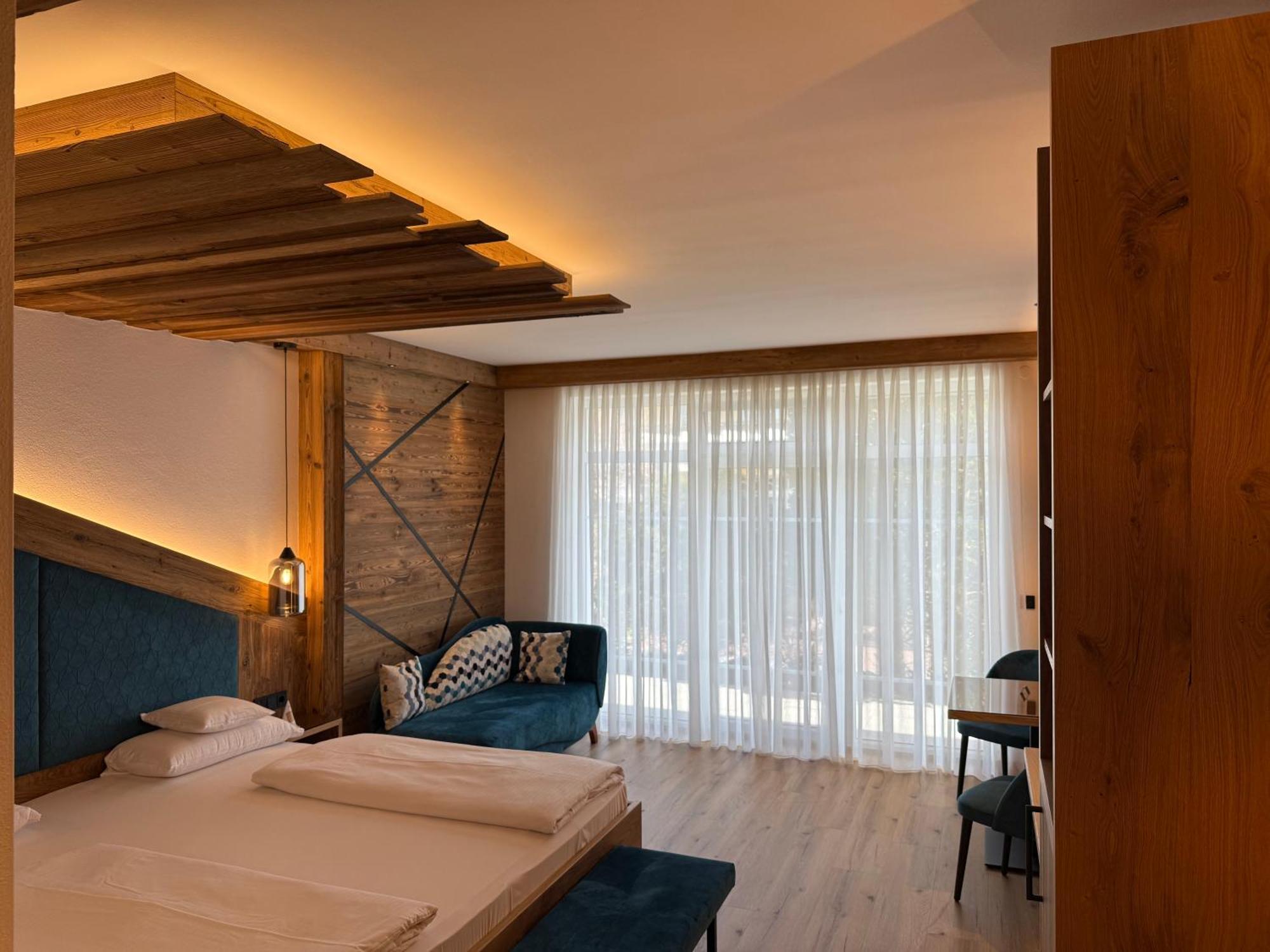 Hotel Am Schlossberg Ердінґ Екстер'єр фото